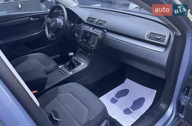 Седан Volkswagen Passat 2011 в 