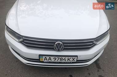 Седан Volkswagen Passat 2015 в 