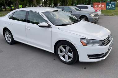 Седан Volkswagen Passat 2011 в 