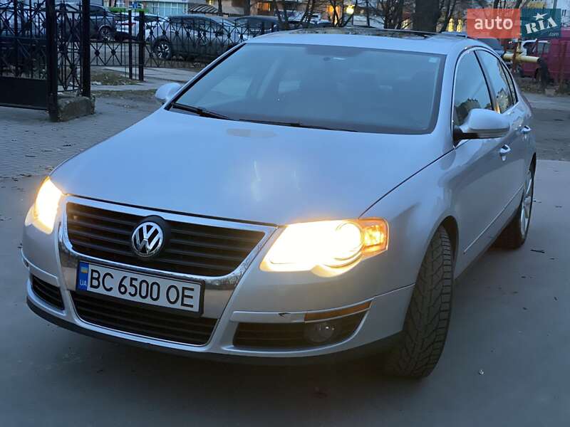 Седан Volkswagen Passat 2010 в Львове