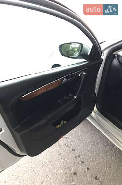 Универсал Volkswagen Passat 2011 в 