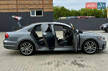 Седан Volkswagen Passat 2016 в 