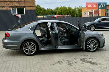 Седан Volkswagen Passat 2016 в 