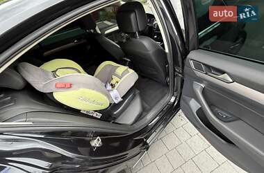 Седан Volkswagen Passat 2015 в 