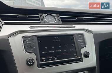 Универсал Volkswagen Passat 2015 в 