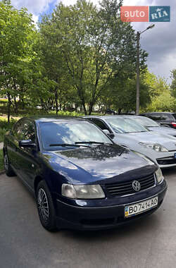 Седан Volkswagen Passat 1997 в 