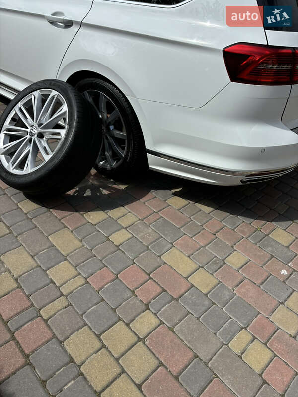 Универсал Volkswagen Passat 2018 в Ровно