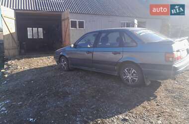 Седан Volkswagen Passat 1988 в 