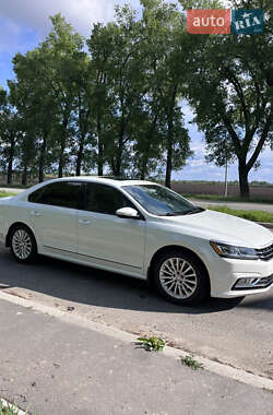 Седан Volkswagen Passat 2016 в 