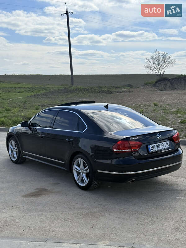 Седан Volkswagen Passat 2014 в Рівному