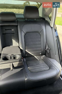 Седан Volkswagen Passat 2014 в 