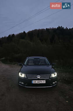 Универсал Volkswagen Passat 2013 в Старом Самборе