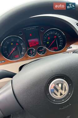 Седан Volkswagen Passat 2007 в Киеве