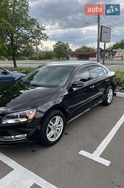 Седан Volkswagen Passat 2012 в Харькове