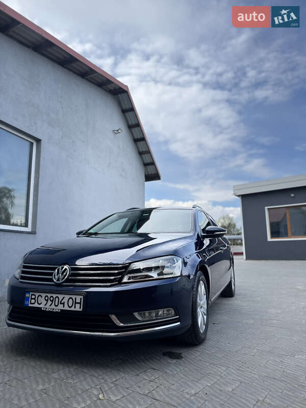 Volkswagen Passat 2011
