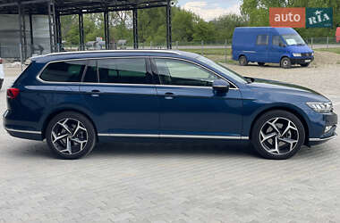 Універсал Volkswagen Passat 2021 в 