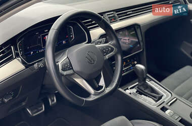 Універсал Volkswagen Passat 2021 в 