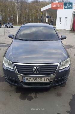 Універсал Volkswagen Passat 2010 в Жидачові