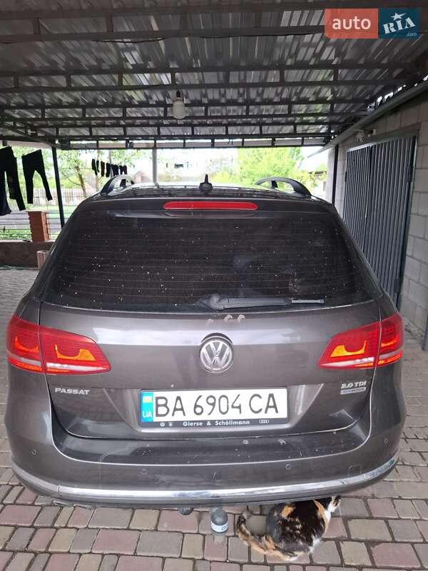 Універсал Volkswagen Passat 2012 в Кропивницькому