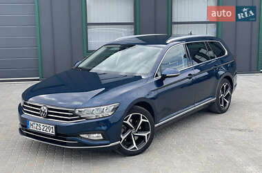 Універсал Volkswagen Passat 2021 в 