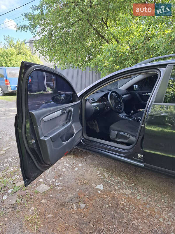 Універсал Volkswagen Passat 2011 в Березному