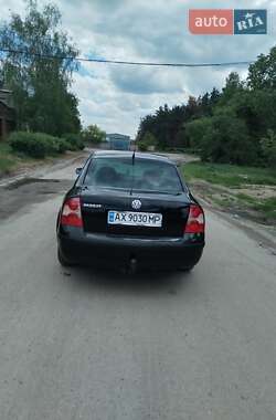Седан Volkswagen Passat 2001 в 