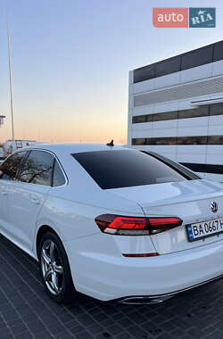 Седан Volkswagen Passat 2020 в 