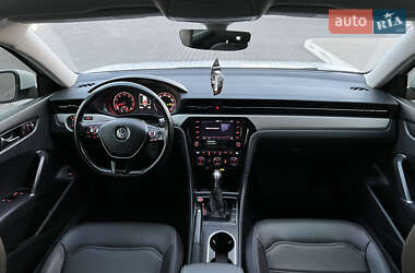 Седан Volkswagen Passat 2020 в 
