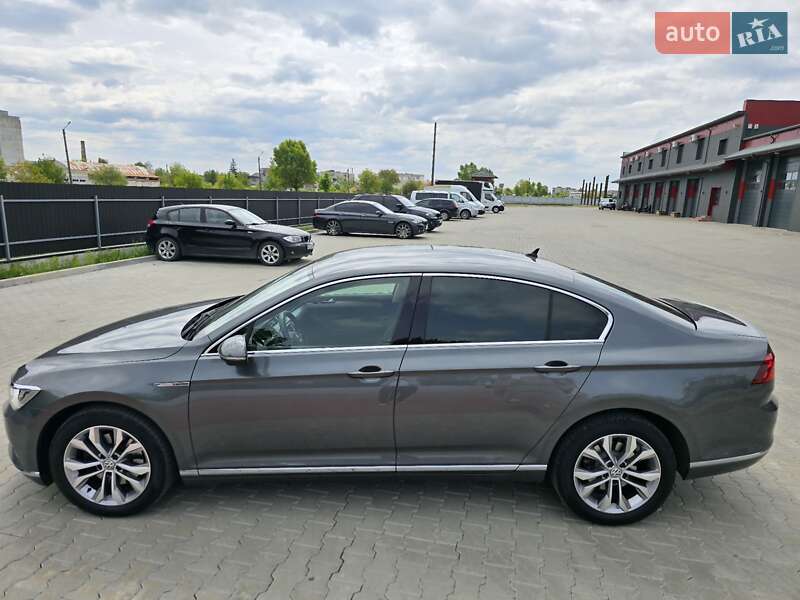 Седан Volkswagen Passat 2016 в Ковелі