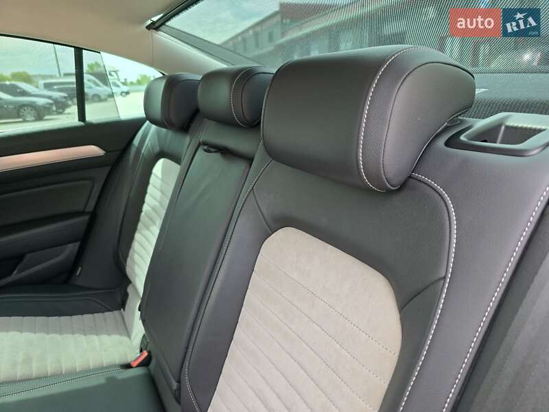 Седан Volkswagen Passat 2016 в Ковелі