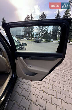 Универсал Volkswagen Passat 2012 в 