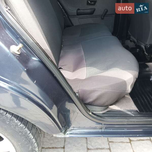 Хетчбек Volkswagen Passat 1987 в Чернівцях фото 31 Хетчбек Volkswagen Passat 1987 в Чернівцях