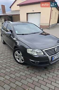 Универсал Volkswagen Passat 2006 в Городке