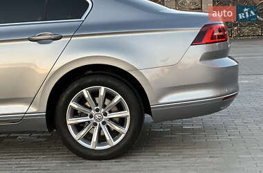 Седан Volkswagen Passat 2018 в 
