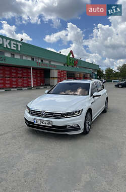 Універсал Volkswagen Passat 2017 в Нікополі