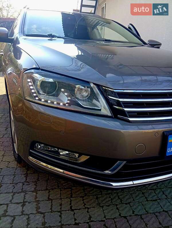 Універсал Volkswagen Passat 2011 в Львові
