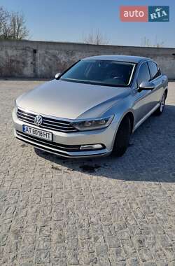 Седан Volkswagen Passat 2016 в Києві