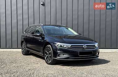 Универсал Volkswagen Passat 2021 в Луцке