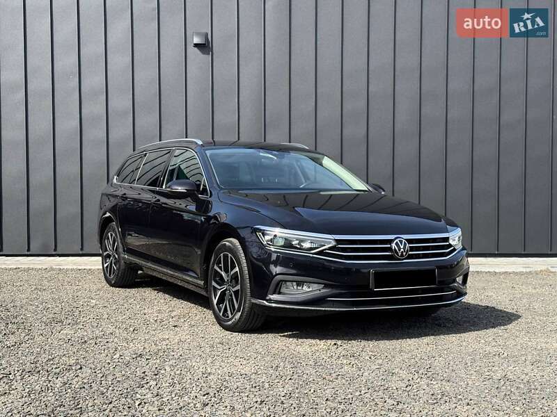 Volkswagen Passat 2021