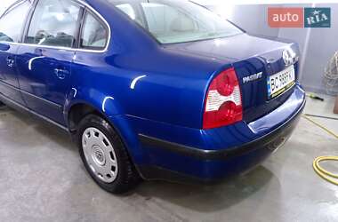 Седан Volkswagen Passat 2001 в 