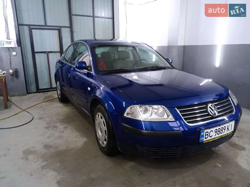 Седан Volkswagen Passat 2001 в 