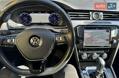 Универсал Volkswagen Passat 2015 в 