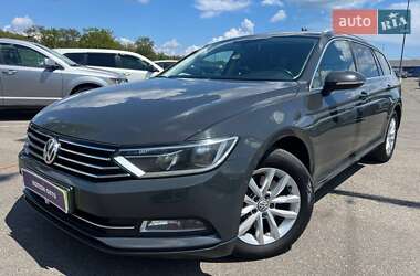 Універсал Volkswagen Passat 2015 в Одесі