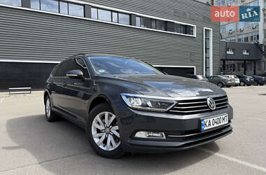Универсал Volkswagen Passat 2019 в Киеве