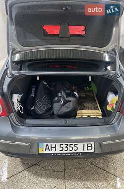 Седан Volkswagen Passat 2007 в 