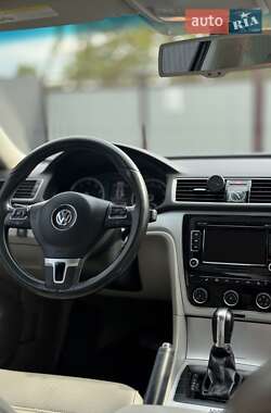 Седан Volkswagen Passat 2012 в Жашкове