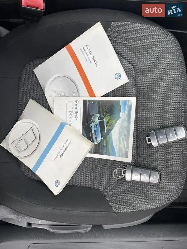 Универсал Volkswagen Passat 2013 в Киеве документ