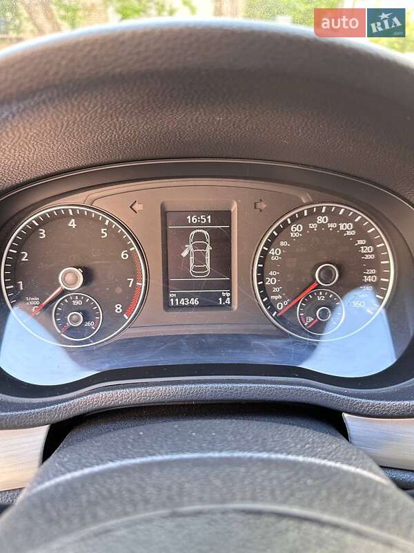 Седан Volkswagen Passat 2013 в Києві