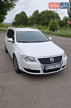 Універсал Volkswagen Passat 2010 в Дубні