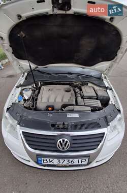 Універсал Volkswagen Passat 2010 в 